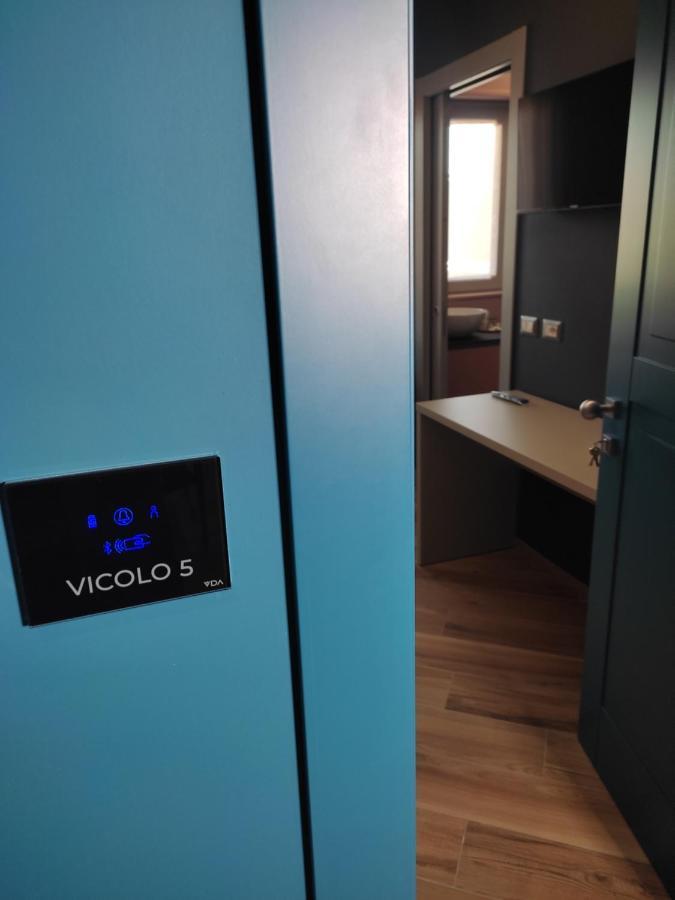 Vicolo Malavolta 7 Rooms And Suites ペダーゾ エクステリア 写真