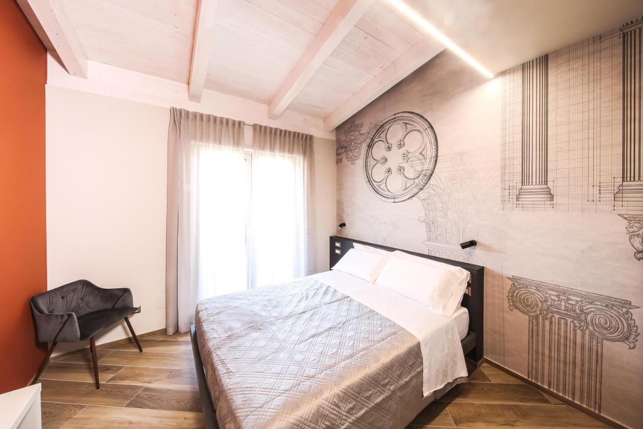 Vicolo Malavolta 7 Rooms And Suites ペダーゾ エクステリア 写真