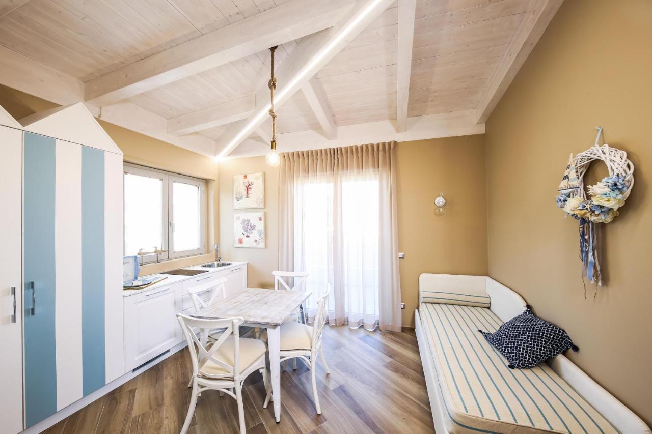 Vicolo Malavolta 7 Rooms And Suites ペダーゾ エクステリア 写真