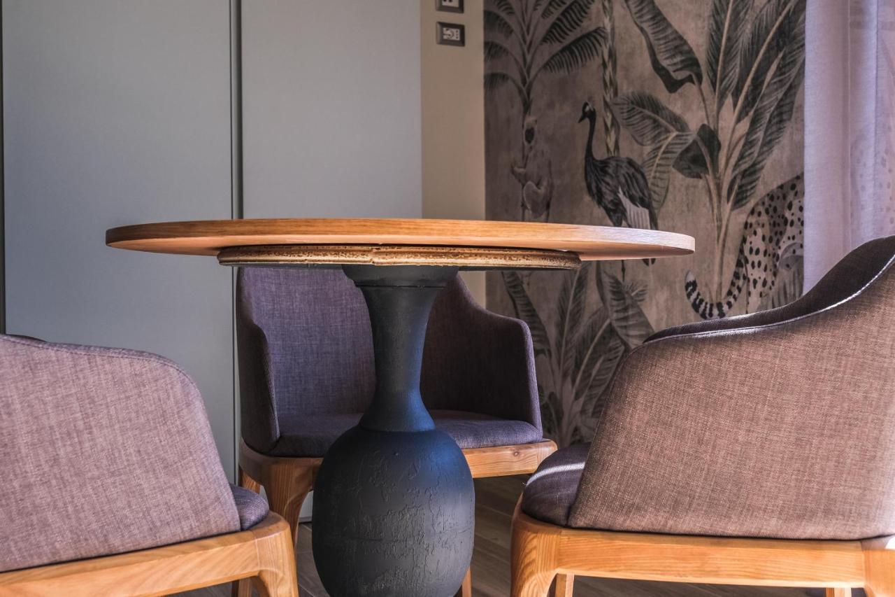 Vicolo Malavolta 7 Rooms And Suites ペダーゾ エクステリア 写真